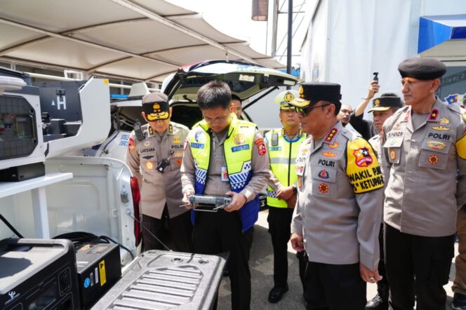 
					Wakapolri: Operasi Ketupat 2026 Didukung Teknologi Canggih, Dari Drone hingga Command Center Mobile