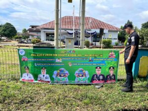 Satgas Humas Ops Ketupat Musi 2026 Pasang Spanduk Himbauan Mudik Aman di Muara Enim