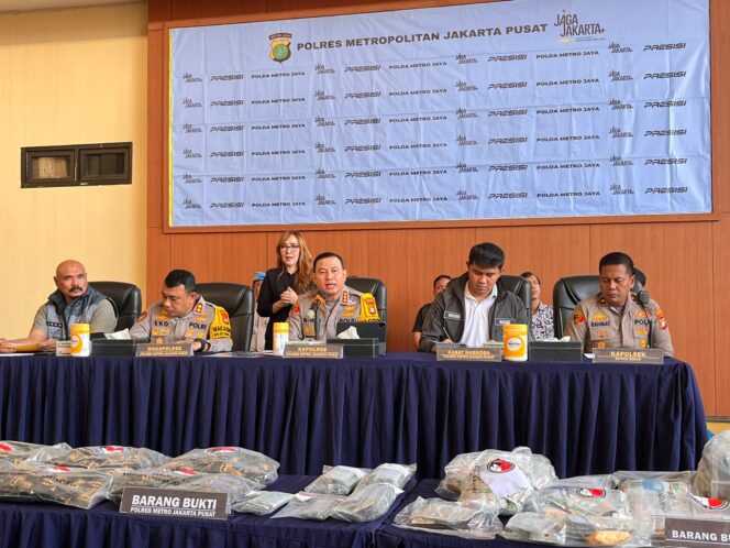 
					Di Akhir Ramadhan, Polisi Ungkap Sabu 26,7 Kg Jaringan Medan–Jakarta