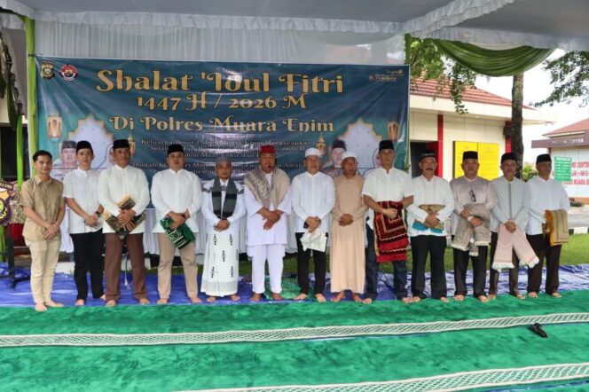 
					SHOLAT IDUL FITRI 1447 H DI MAPOLRES MUARA ENIM BERLANGSUNG KHIDMAT, DILANJUTKAN HALAL BIHALAL
