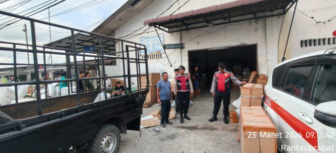 
					Patroli Sat Samapta Polres Labuhanbatu, Hadir Cegah Kriminalitas di Tengah Masyarakat