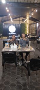 Pimpinan Umum PT BONI Internasional Multi Media Group Nikmati Momen Santai Sambil Berbagi Pengalaman di Medan