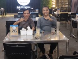 Pimpinan Umum PT BONI Internasional Multi Media Group Nikmati Momen Santai Sambil Berbagi Pengalaman di Medan