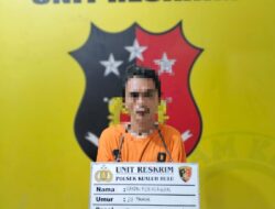 Polisi Ciduk HK Lagi Asik Menimbang Sabu di  Dalam Rumah