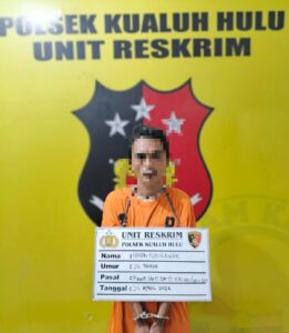 Polisi Ciduk HK Lagi Asik Menimbang Sabu di  Dalam Rumah