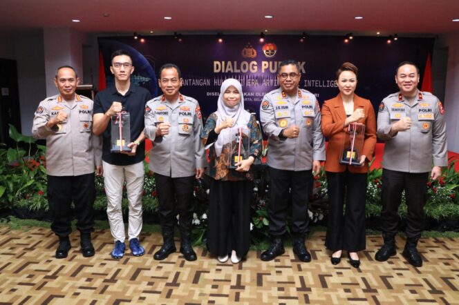 
					Divhumas Polri Gelar Dialog Publik Bahas Tantangan Hukum di Era Artificial Intelligence