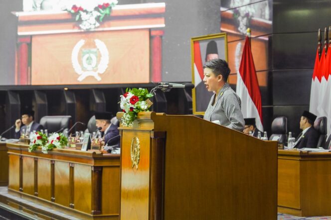 
					Krisis Air Jakarta Makin Nyata, PSI Minta Target 100% dan Tarif Pro Rakyat