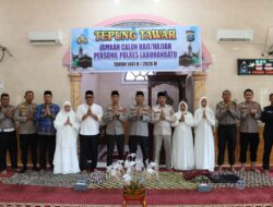 Doa dan Haru Iringi Tepung Tawar Jamaah Haji Personel Polres Labuhanbatu