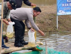 Polda Metro Jaya Tebar 37 Ribu Benih Ikan di Muara Gembong, Dukung Ketahanan Pangan