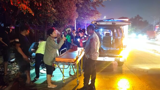 
					Respons Cepat Layanan Polisi 110, Polsek Cakung Tangani Kecelakaan Lalu Lintas 