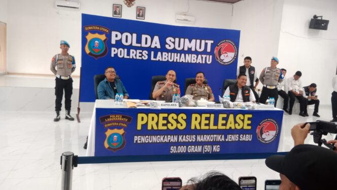 
					Polres Labuhanbatu Gelar Press Release Pengungkapan Tindak Pidana Selama Periode Bulan Januari-April 2026