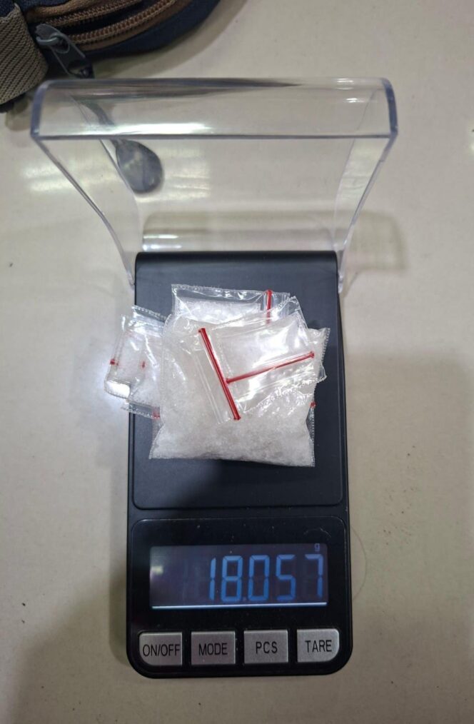 
					Gerak Cepat Polisi Ungkap Peredaran Sabu di Tanah Abang, 11 Paket Disita