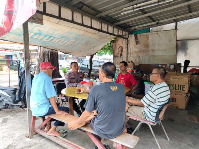 
					Polisi Hadir Lewat Ngopi Kamtibmas, Ajak Warga Lebih Peduli dan Manfaatkan Layanan 110