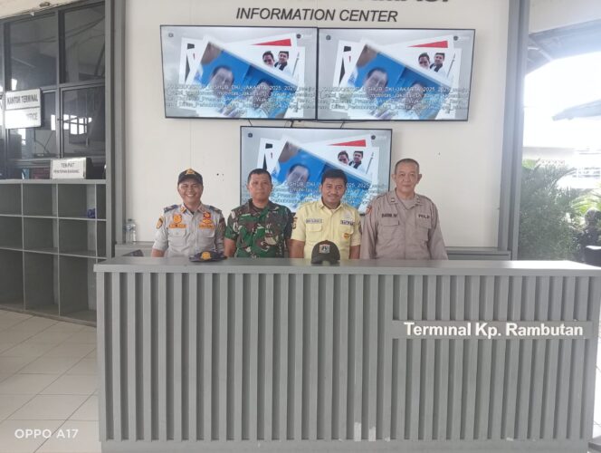 
					Polisi Jaga Terminal Kampung Rambutan, Lindungi Penumpang dan Ajak Waspada Lewat Layanan 110