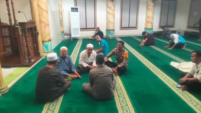 
					Safari Religi di Cakung, Polisi Rangkul Tokoh Agama Jaga Lingkungan Bebas Narkoba dan Tawuran