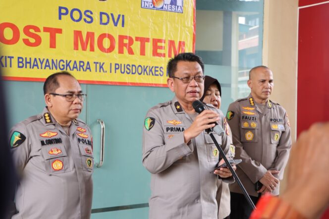 
					10 Jenazah Korban Kecelakaan Kereta Bekasi Dibawa ke RS Bhayangkara, Proses Identifikasi Berjalan