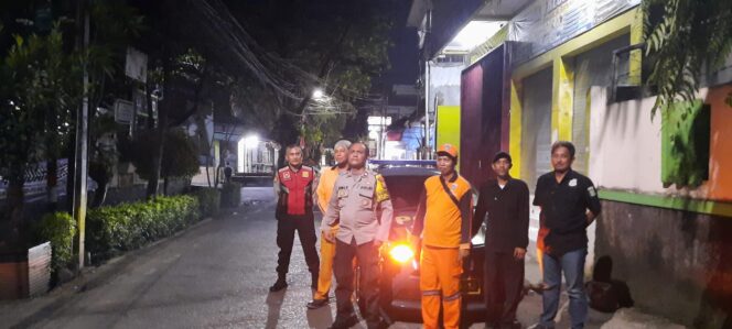 
					Polisi Hadir di Tengah Malam, Jaga Warga Kramat Jati dari Ancaman Tawuran dan Kejahatan Jalanan