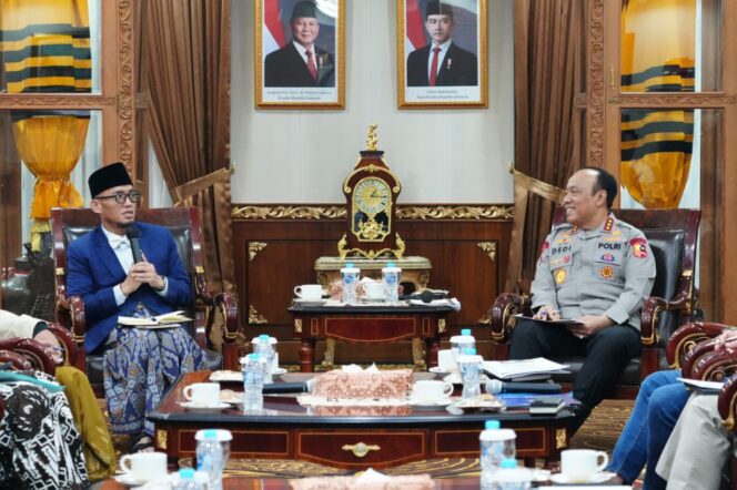 
					Polri–Kemenhaj Perkuat Koordinasi Internasional, Dorong Penugasan Personel di Arab Saudi untuk Amankan Jemaah Haji