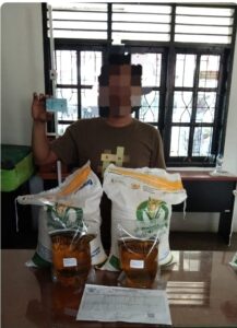Tokoh Masyarakat Kritik Penyaluran Bansos Beras di Pulo Padang, Minta Bupati Evaluasi Lurah