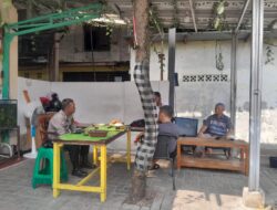 Cooling System Bhabinkamtibmas Kramatjati, Warga Diajak Perkuat Siskamling dan Tangkal Hoaks