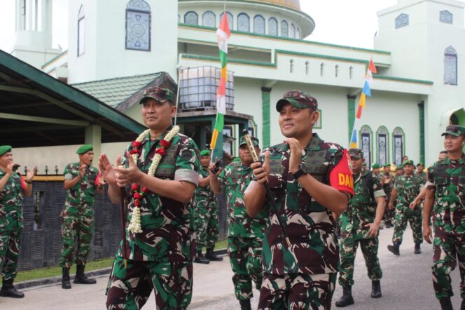 
					Dandim Letkol Kav Hanung Kaptiaji Sambut Kunjungan Pangdam I/BB di Makodim 0209/LB