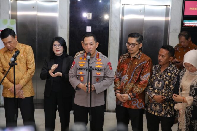 
					Gedung Baru Kompolnas Diresmikan, Kapolri Tegaskan Penguatan Pengawasan dan Respons Keluhan Masyarakat