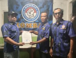 Penyerahan Mandat Ranting Aur, KOMBAT Perkuat Konsolidasi Akar Rumput di Medan