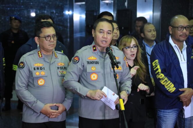 
					Polri Tegaskan Komitmen Berantas Judi Online, Jangan Sampai Indonesia Jadi Tempat Bandar dan Scam Internasional