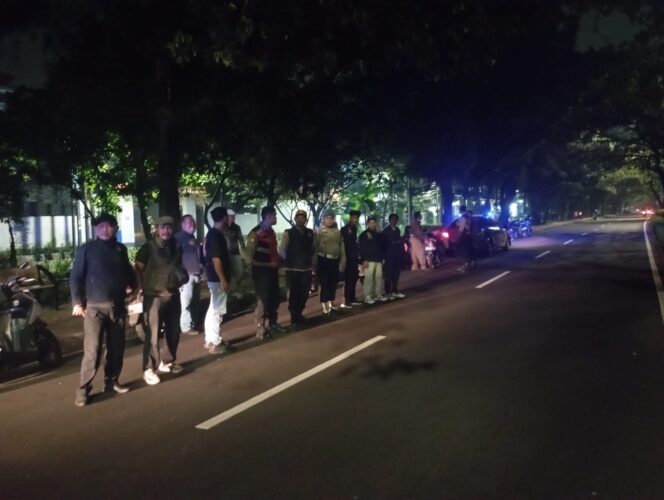 
					Kapolsek Pulogadung Pimpin Apel KKYD, Patroli Biru Digencarkan Antisipasi Tawuran dan Balap Liar