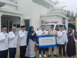 BRI KC Cibubur Serahkan Bantuan Ambulans untuk Yayasan Al-Atholillah Kota Wisata