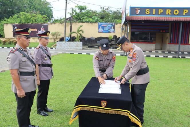 
					Kapolres Labuhanbatu Pimpin Sertijab Kasat Intelkam