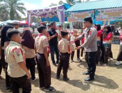 Polsek Sungai Kanan Hadiri Penyerahan Piala Lomba Pramuka di Sungai Kanan, Kapolsek : Pramuka Bentuk Generasi Disiplin dan Berkarakter