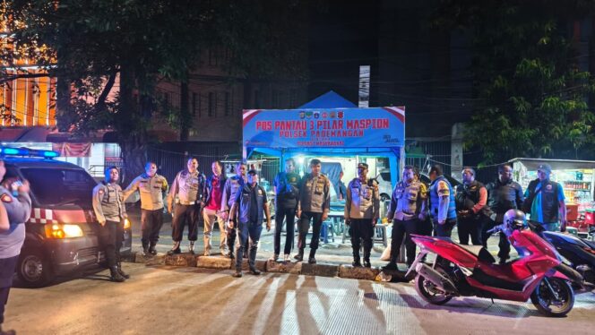 
					Polsek Pademangan Gelar Patroli KRYD dan Razia Stasioner Antisipasi Gangguan Kamtibmas