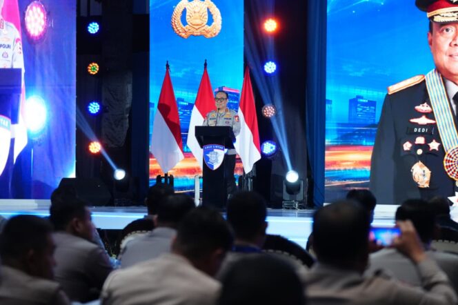 
					Jawab Rekomendasi KPRP, Polri Perkuat Digitalisasi Pelayanan Publik Lewat Inovasi Korlantas