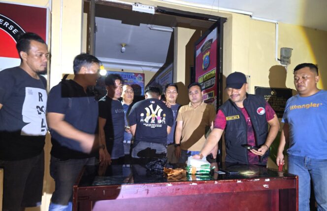 
					Kabur ke Kebun Sawit Bawa 1 Kg Sabu, Kurir Asal Jambi Diciduk Intel Kodim 0209 dan Satres narkoba Polres Labuhan batu