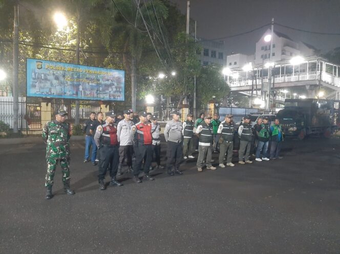 
					Polsek Metro Penjaringan Intensifkan KRYD, Antisipasi Tawuran, Begal dan Kejahatan Jalanan Saat Malam Minggu