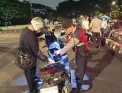 Polisi Gelar Apel dan Patroli Gabungan Tiga Pilar Cilincing Sisir Titik Rawan Tawuran dan Begal di Jakarta Utara