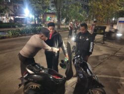 POLSEK METRO PENJARINGAN INTENSIFKAN PATROLI MALAM, DUA SEPEDA MOTOR TANPA SURAT DIAMANKAN SAAT KRYD