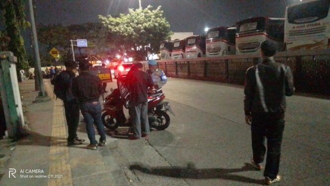 
					Polsek Tanjung Priok Patroli KRYD, Amankan Dua Pemuda dan Motor Tanpa Dokumen di Terminal Bus