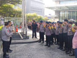 761 PERSONEL GABUNGAN SIAGA AMANKAN AKSI BURUH FSPMI DI MENARA INDOMARET PIK