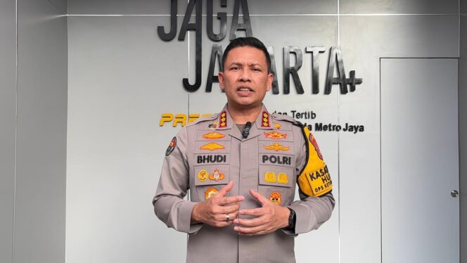 
					Polda Metro Jaya Siapkan Pengamanan Idul Adha 1447 H, Pastikan Ibadah dan Kurban Berjalan Aman