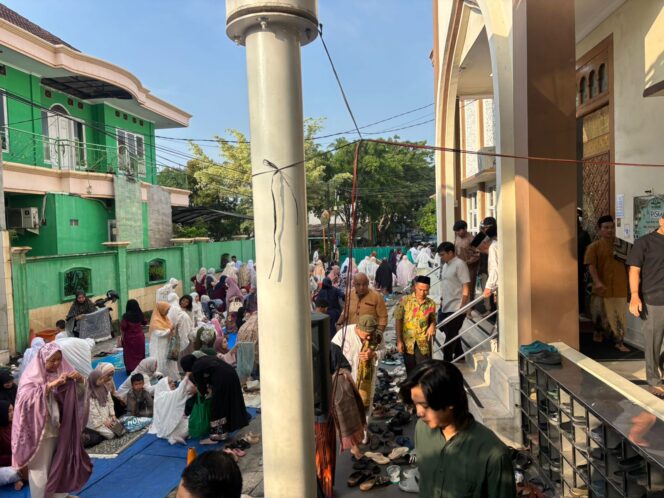 
					Polsek Kelapa Gading Pastikan Sholat Idul Adha 1447 H Berjalan Aman dan Kondusif