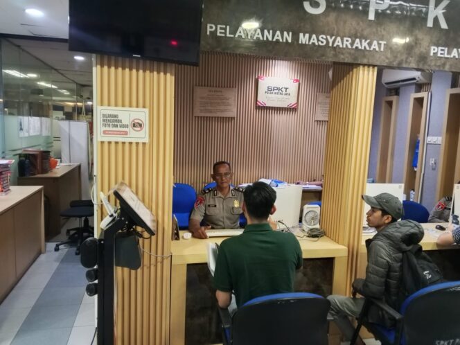 
					Pelayanan SPKT Polda Metro Jaya Dinilai Cepat dan Ramah oleh Warga
