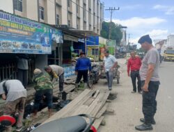 Polsek Kotapinang Bersama Muspika dan Masyarakat Gelar Jum’at Bersih, Wujudkan Kota yang Bersih dan Nyaman