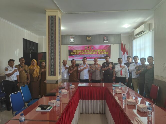 
					SAT RESKRIM POLRES LABUHANBATU SELATAN GELAR KOORDINASI DAN SOSIALISASI IMPLEMENTASI KUHAP 2025 BERSAMA PPNS DAN JPU