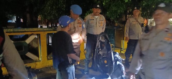 
					Polsek Koja Gelar KRYD dan Patroli Stasioner, Antisipasi Tawuran serta Kejahatan Jalanan
