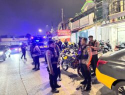 Dalam Rangka Patroli KRYD dan Razia Stasioner, Tim Patroli Perintis Jaga Jakarta Amankan Dua Remaja di duga Menyimpan Senjata Tajam