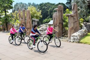 Ancol Rayakan HUT Jakarta ke-499 dengan Program Masuk Gratis Menikmati Senja dan Malam di Kawasan Wisata Pesisir