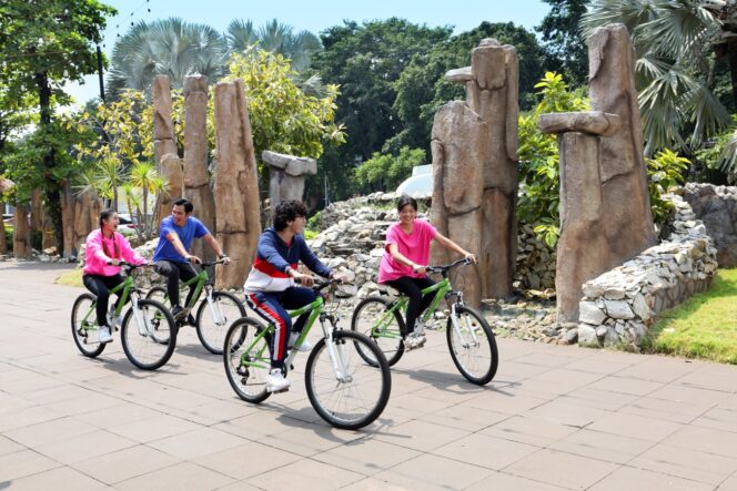 
					Ancol Rayakan HUT Jakarta ke-499 dengan Program Masuk Gratis Menikmati Senja dan Malam di Kawasan Wisata Pesisir