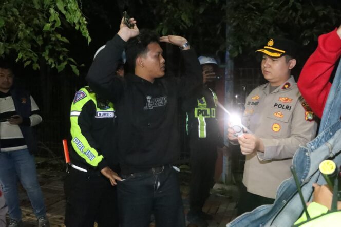 
					Patroli dan Razia Stasioner Polres Tangerang Selatan, Dua Terduga Pembawa Narkotika Diamankan